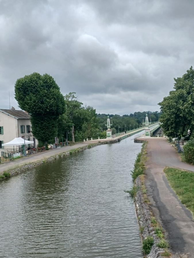 Entre Loire Et Canal บริยาร์ ภายนอก รูปภาพ